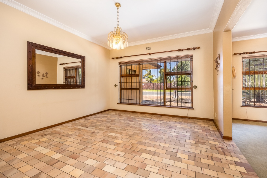 5 Bedroom Property for Sale in Soneike Western Cape